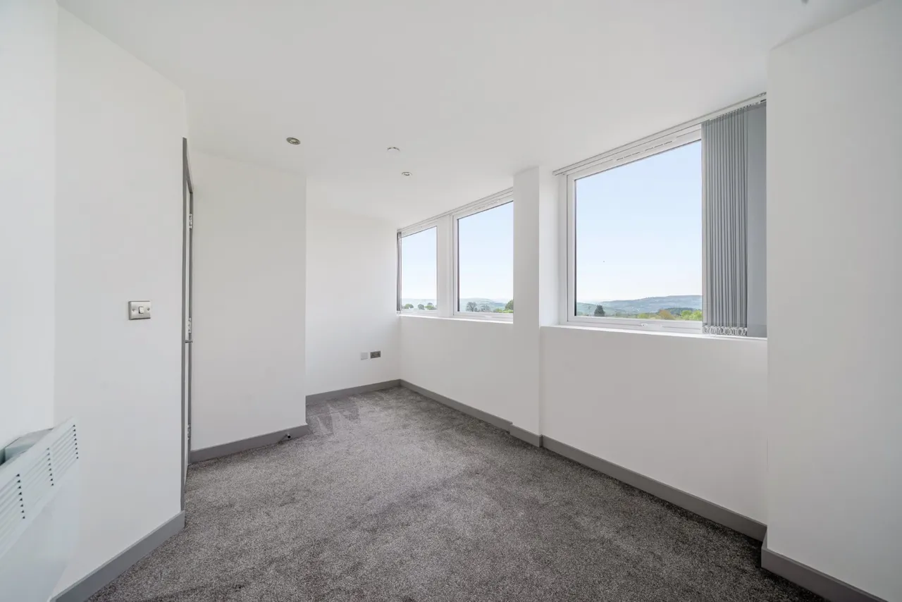 Green Lane, Yeadon, LS19, photo 7