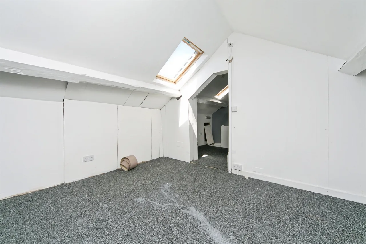 Stanley Crescent, Holyhead, LL65, photo 16