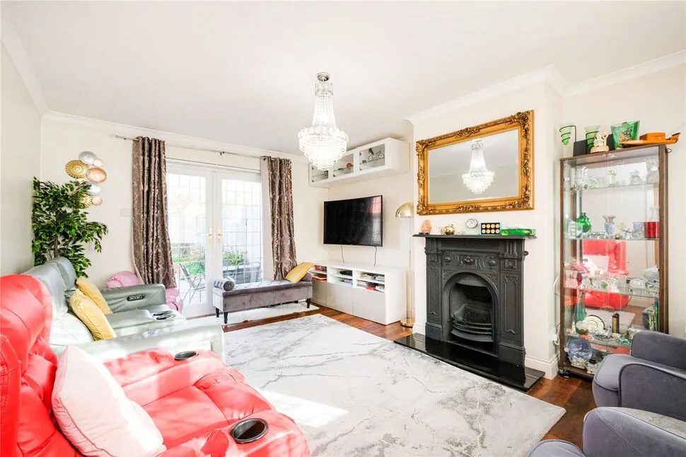 MacDonald Avenue, Dagenham, RM10, photo 2