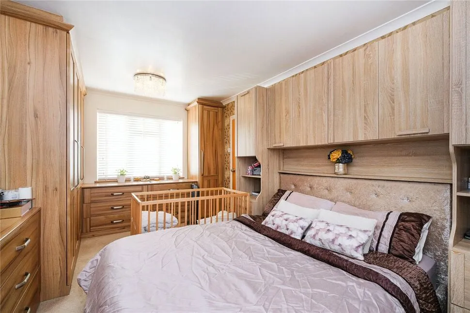 MacDonald Avenue, Dagenham, RM10, photo 5