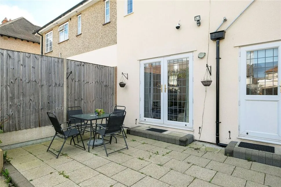MacDonald Avenue, Dagenham, RM10, photo 15