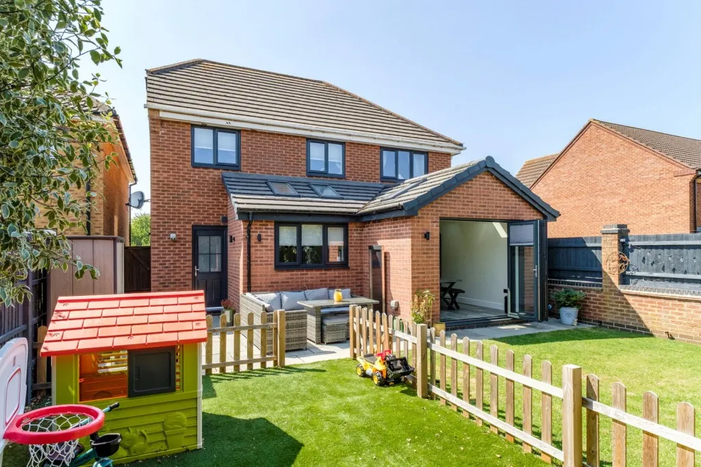 Nixon Walk, East Leake, LE12, photo 17