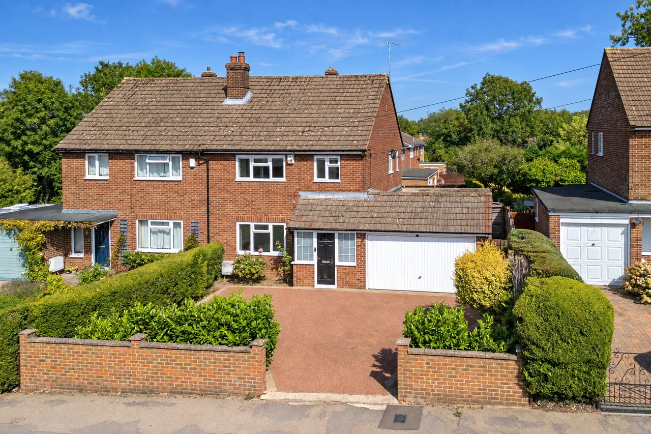 3 bed house for sale, Archers Way, High Wycombe, HP14