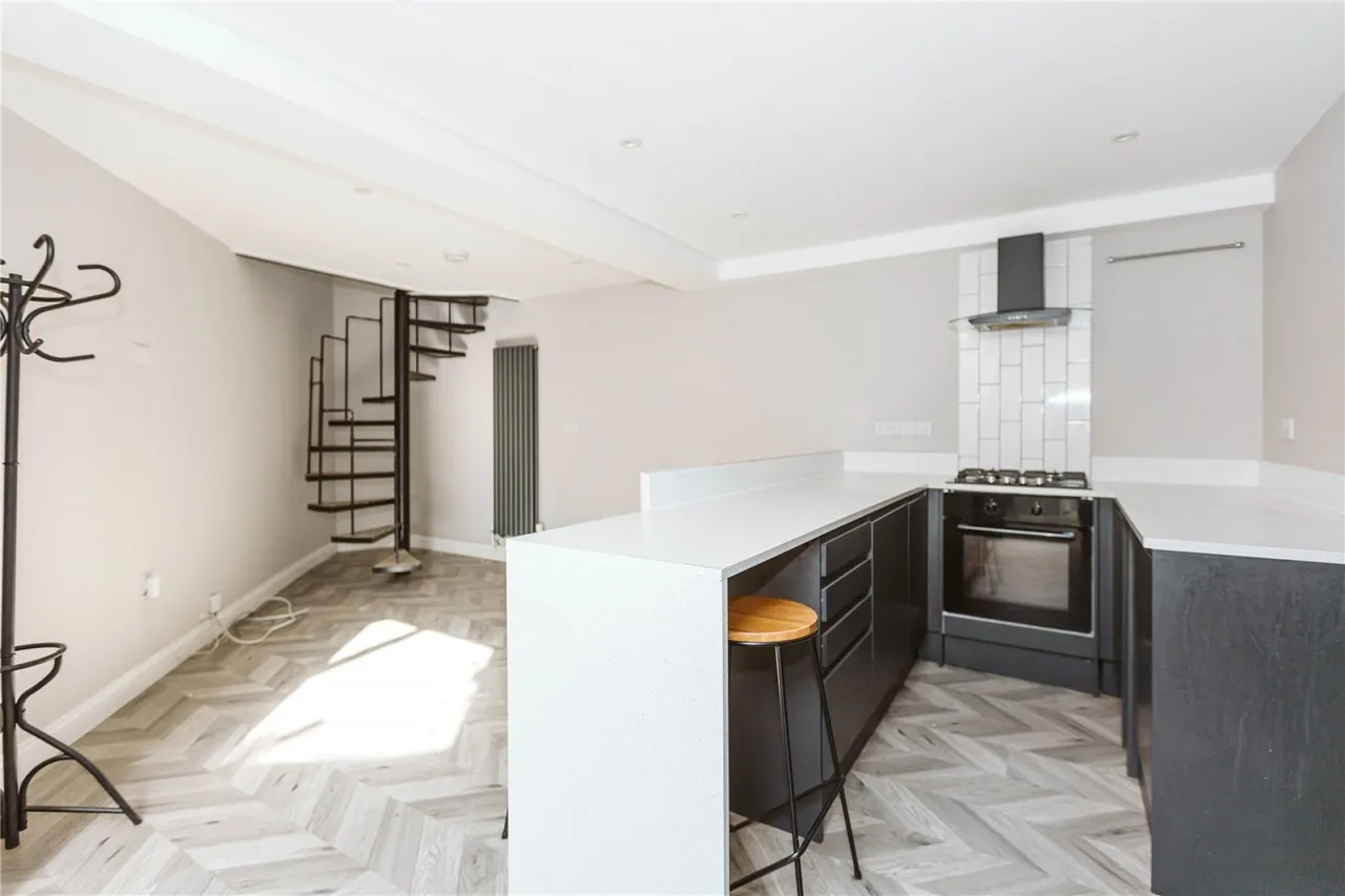 1 bed house to rent, Wells Road, Totterdown, BS4