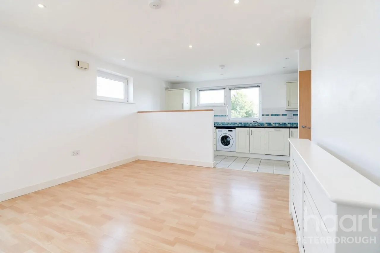 Cubitt Way, Peterborough, PE2, photo 8