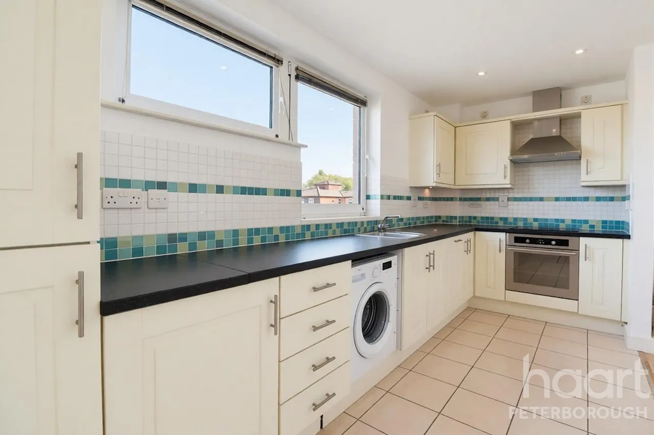 Cubitt Way, Peterborough, PE2, photo 2