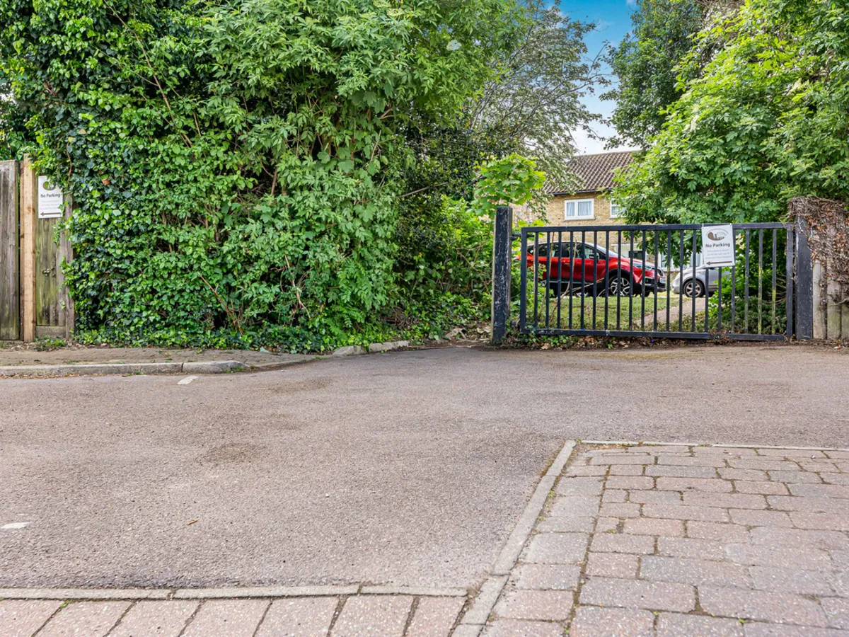 Walfords Close, Old Harlow, CM17, photo 14