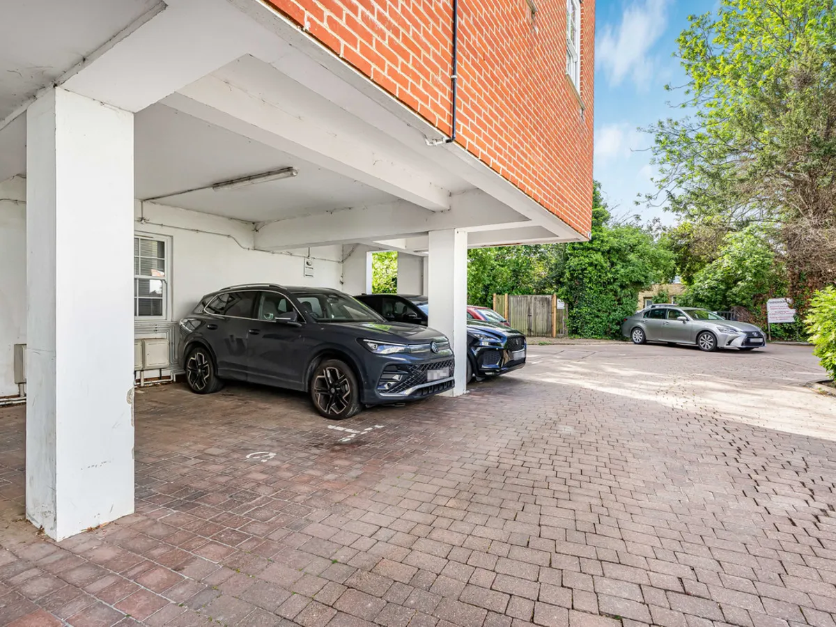 Walfords Close, Old Harlow, CM17, photo 12
