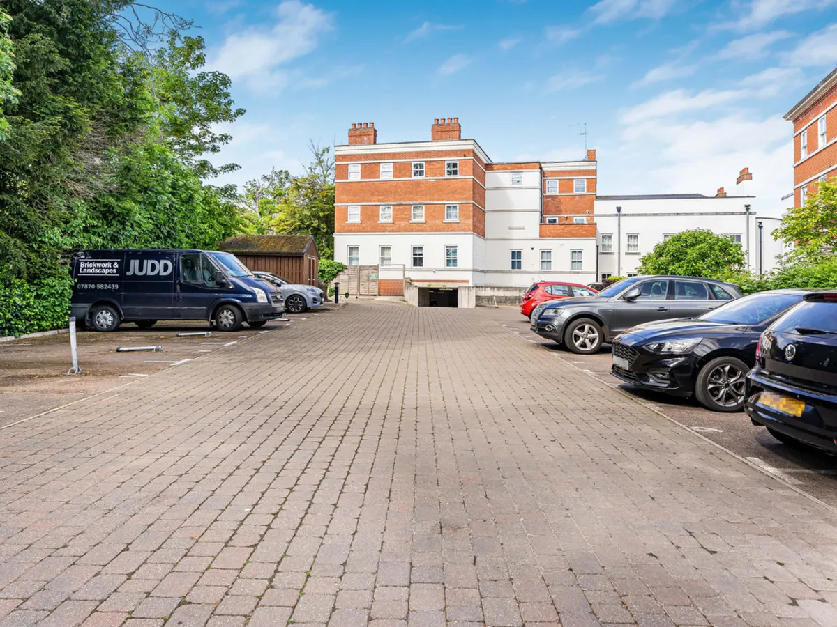 Walfords Close, Old Harlow, CM17, photo 13