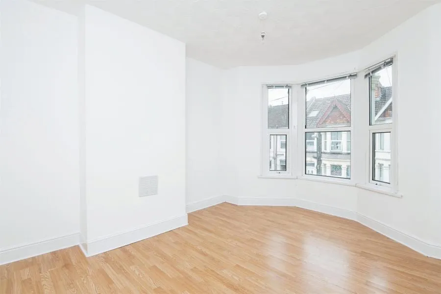 3 bed house for sale, Woodcroft Avenue, St George, BS5
