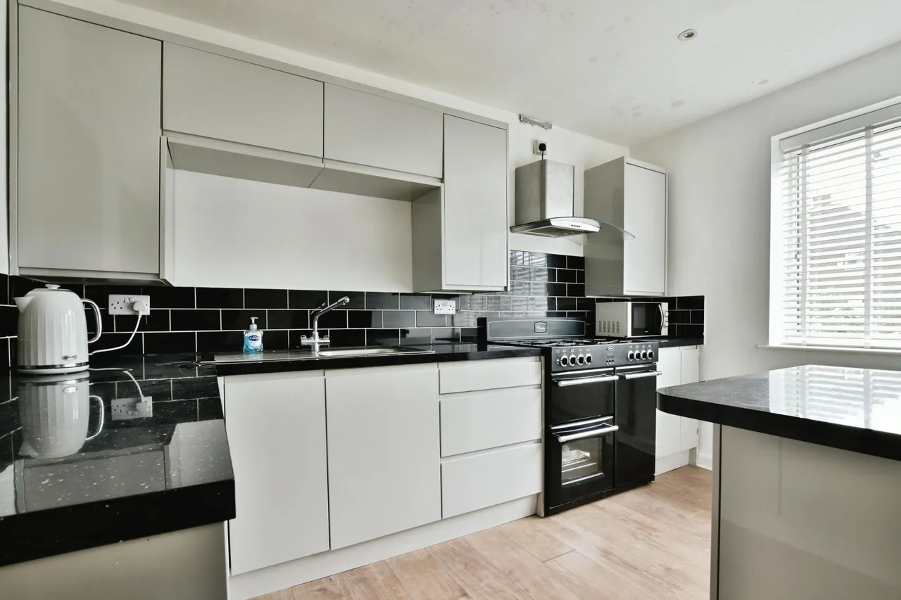 Fairywell Road, Timperley, WA15, photo 7