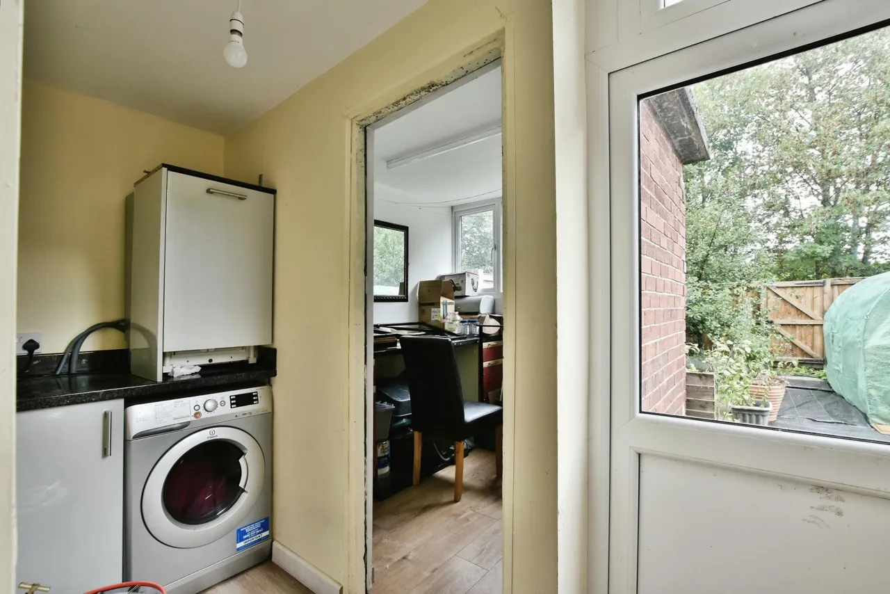 Fairywell Road, Timperley, WA15, photo 8