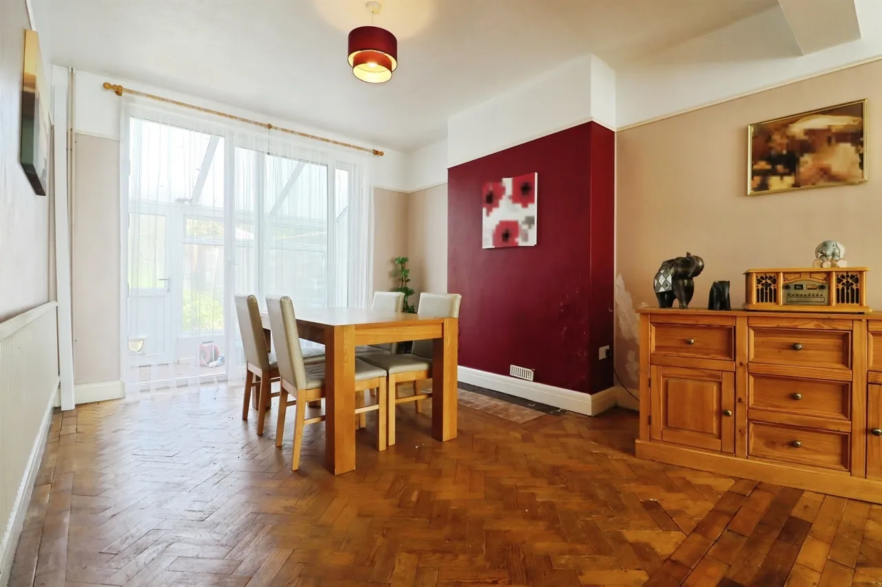Wordsworth Avenue, Penarth, CF64, photo 5