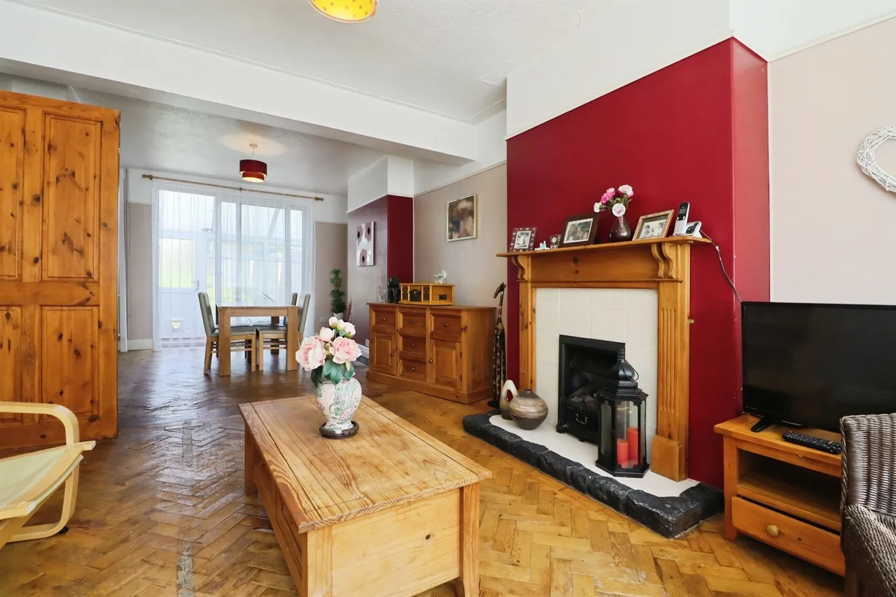 Wordsworth Avenue, Penarth, CF64, photo 4