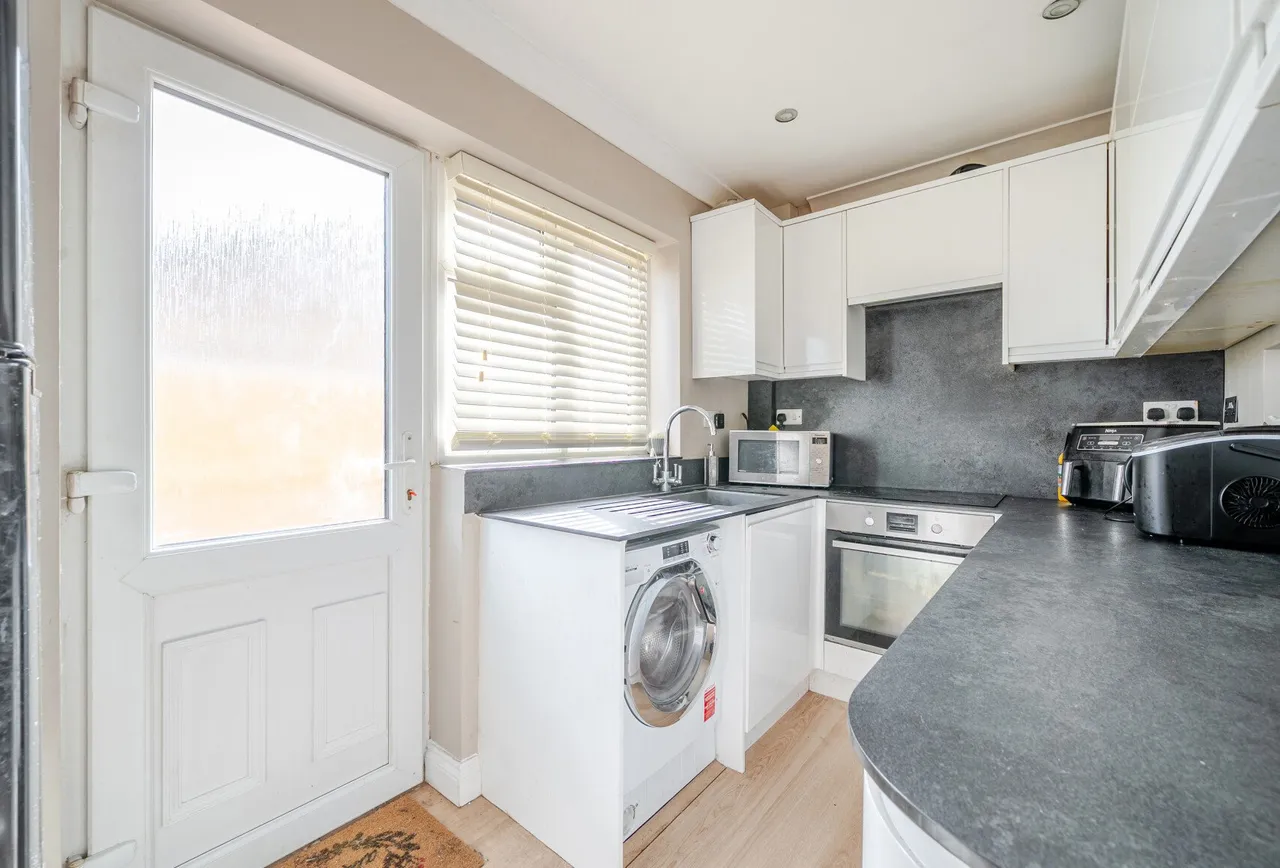Pearsall Road, Gloucestershire, Longwell Green, BS30 9BE, photo 7