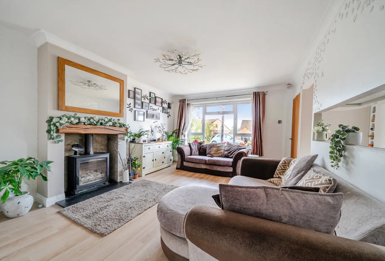 Pearsall Road, Gloucestershire, Longwell Green, BS30 9BE, photo 3