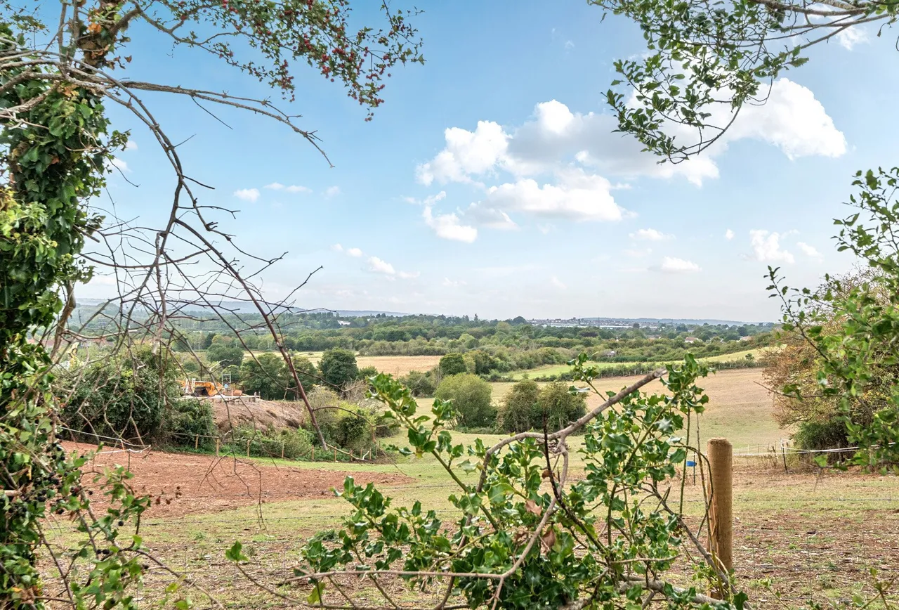 Pearsall Road, Gloucestershire, Longwell Green, BS30 9BE, photo 20