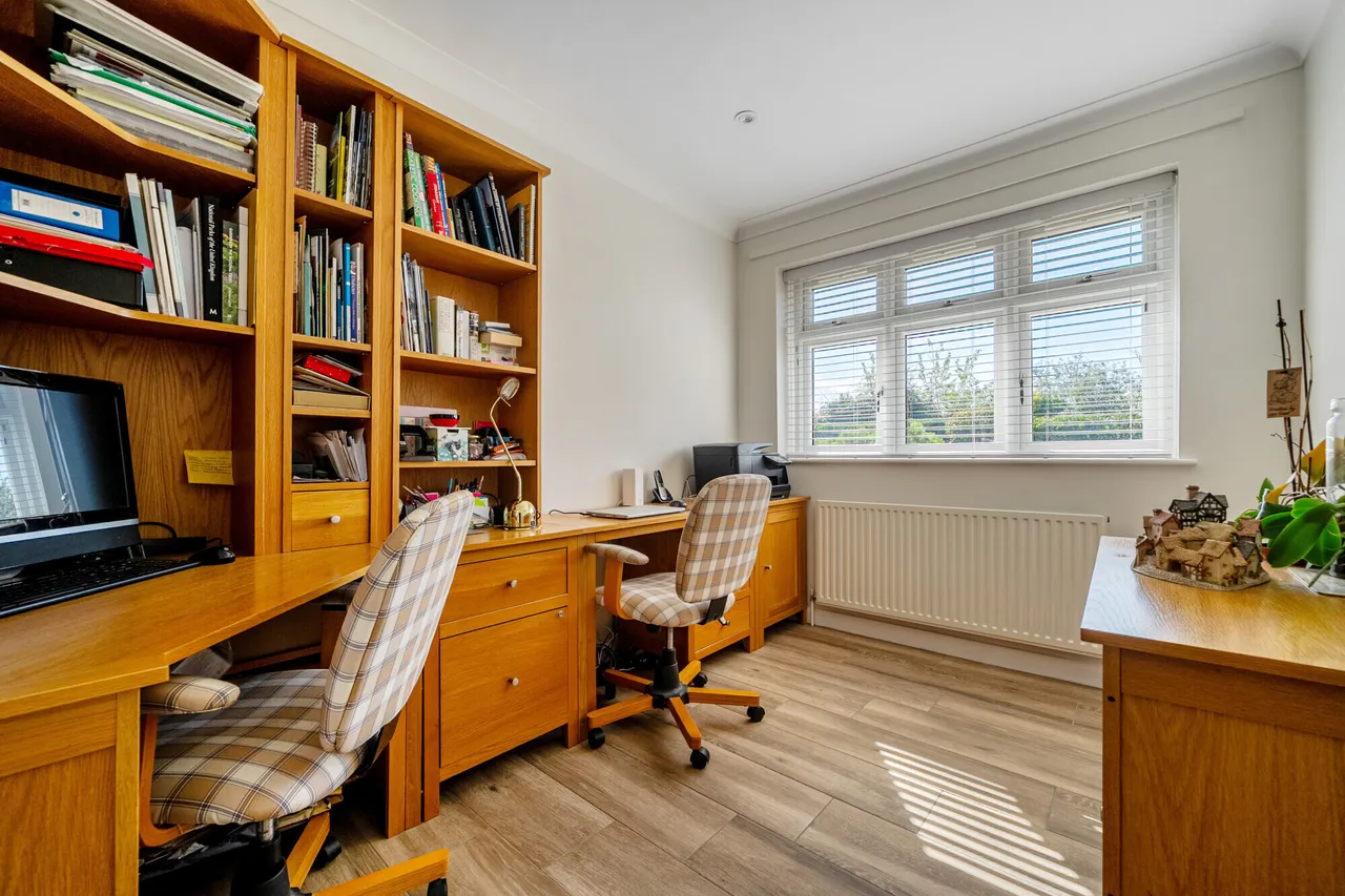Fifield Road, Fifield, SL6, photo 6