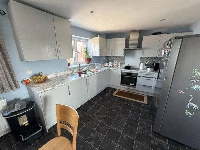 2 bed flat for sale, Herschel Street, Didcot, OX11