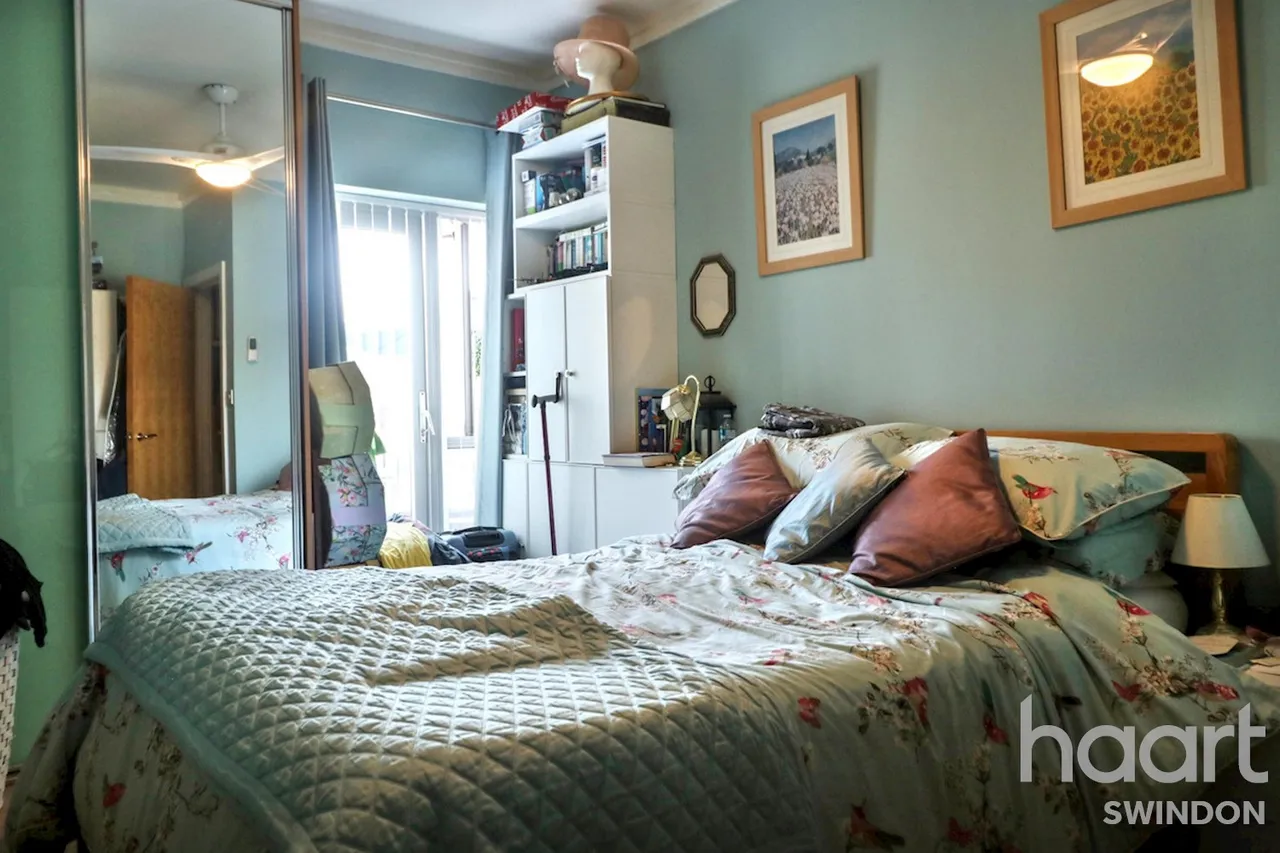 Holbrook Way, Swindon, SN1, photo 8