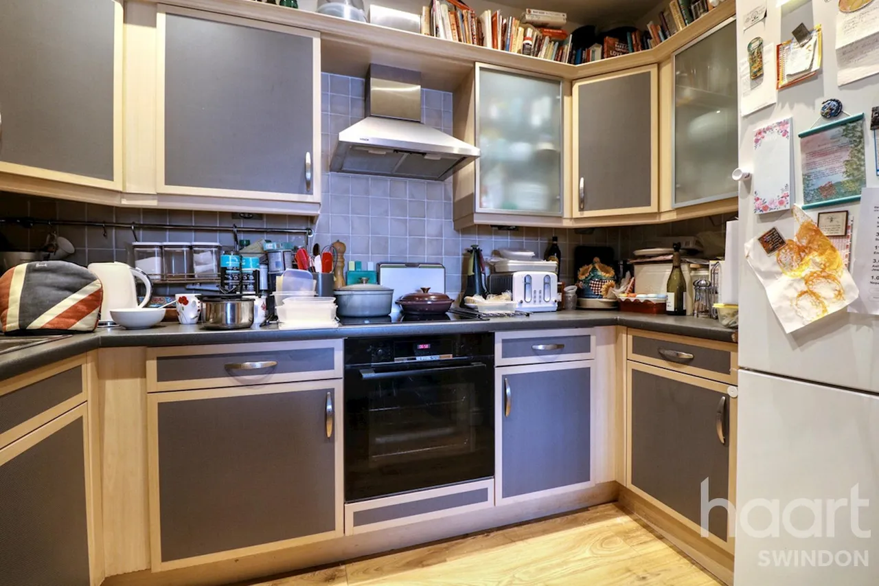 Holbrook Way, Swindon, SN1, photo 4