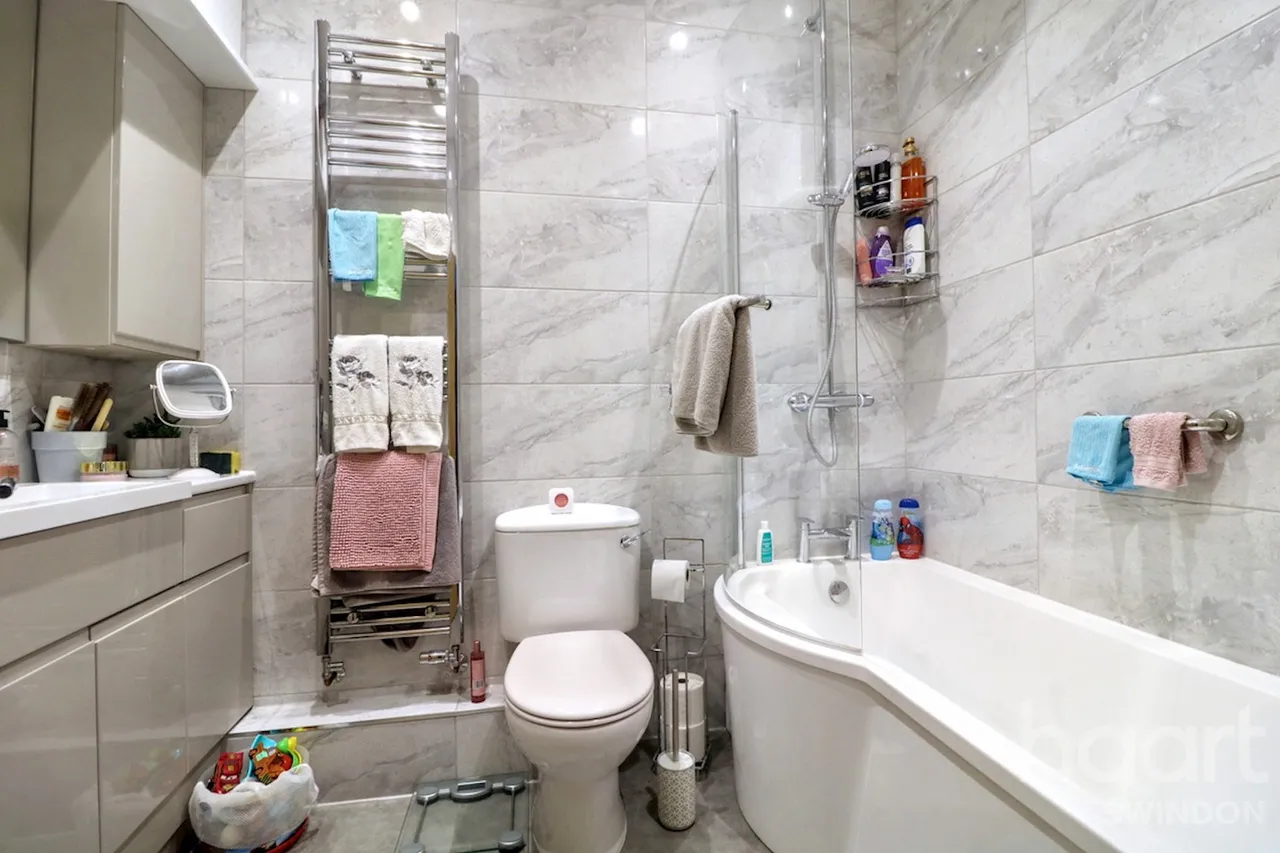 Holbrook Way, Swindon, SN1, photo 10