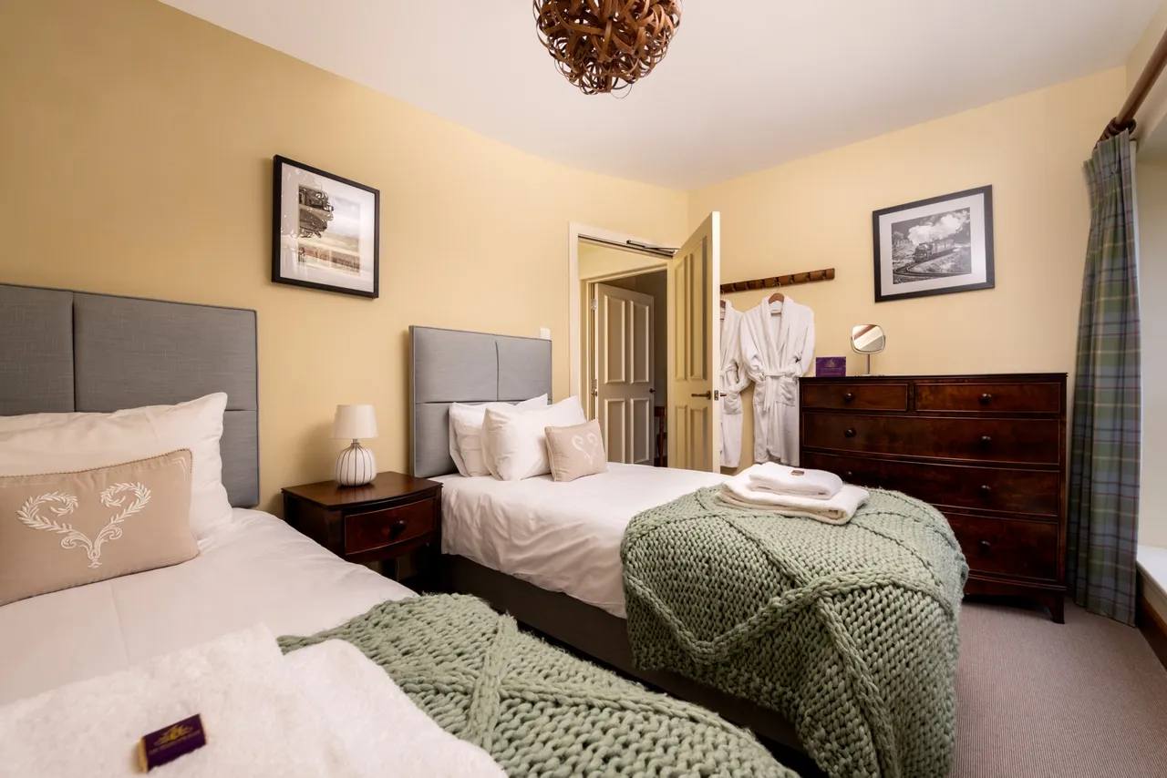 The Highland Club, St. Benedict’s Abbey, PH32, photo 15