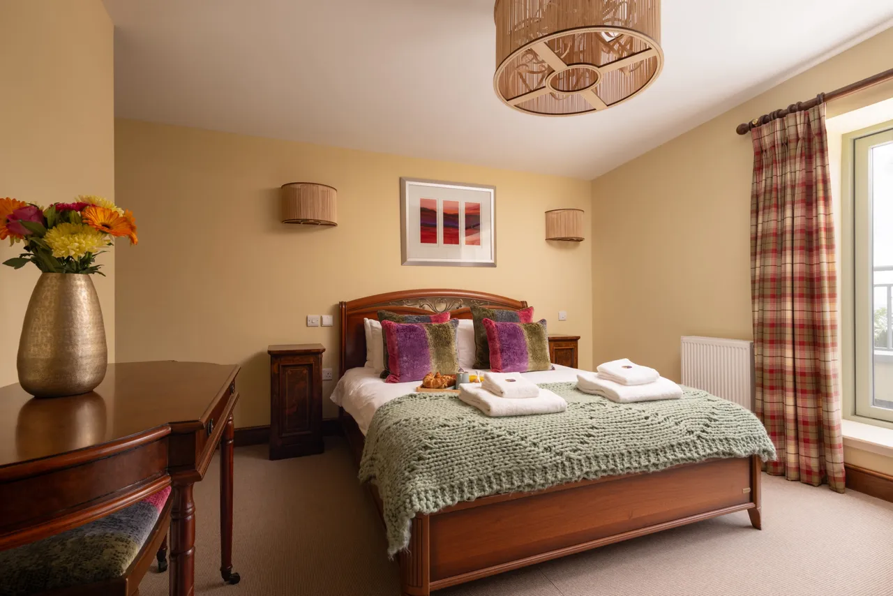 The Highland Club, St. Benedict’s Abbey, PH32, photo 17