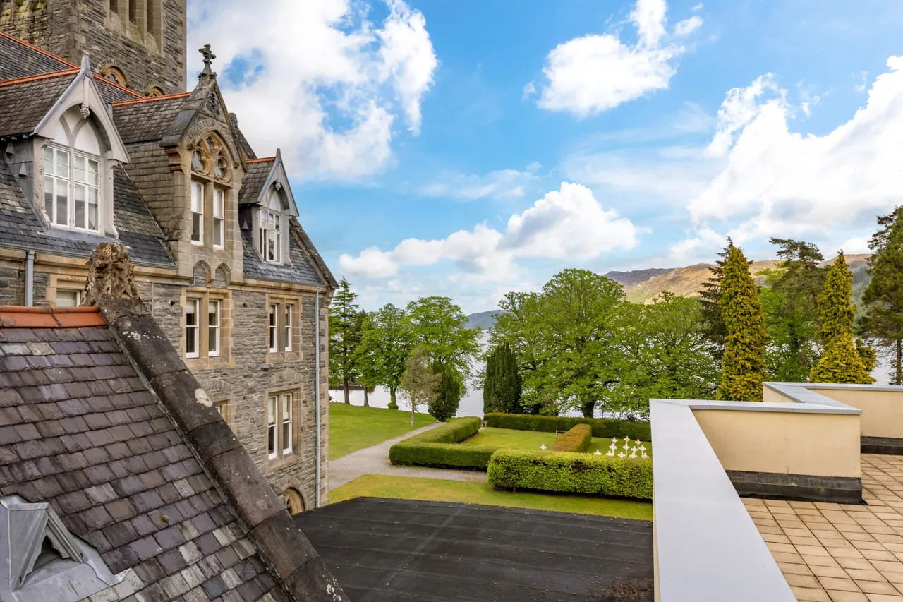 2 bed flat for sale, The Highland Club, St. Benedict’s Abbey, PH32