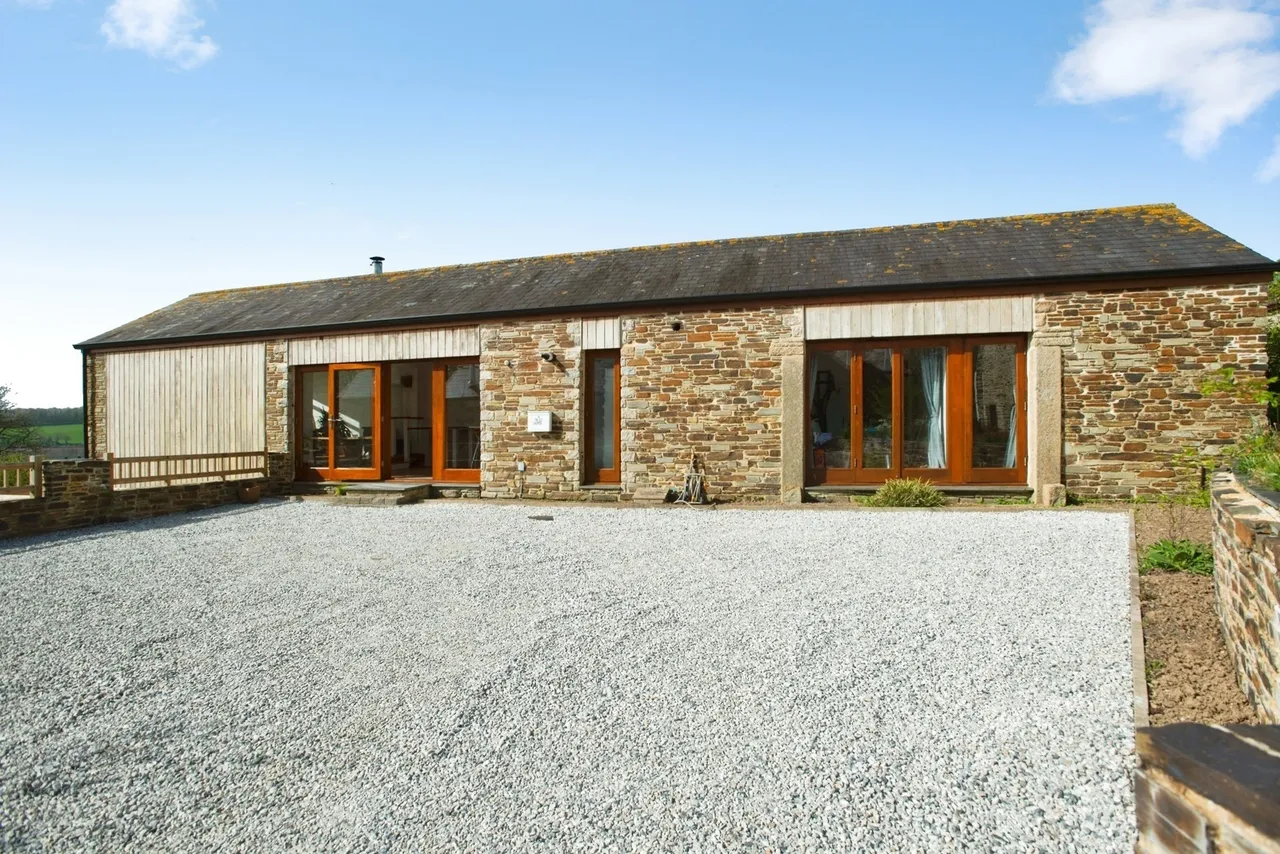 3 bed barn conversion for sale, Menheniot, Liskeard, PL14