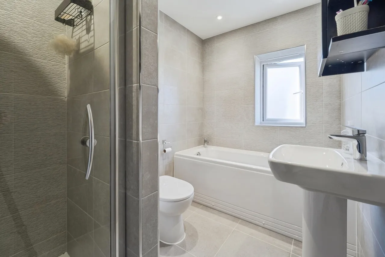 Middlewich Close, Horwich, BL6, photo 18
