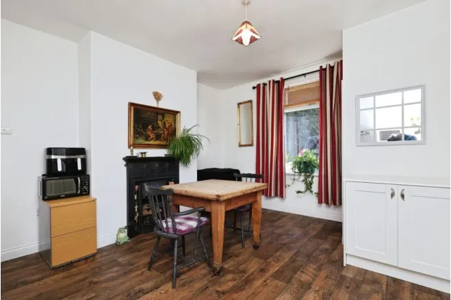 Hebden Road, Haworth, photo 7