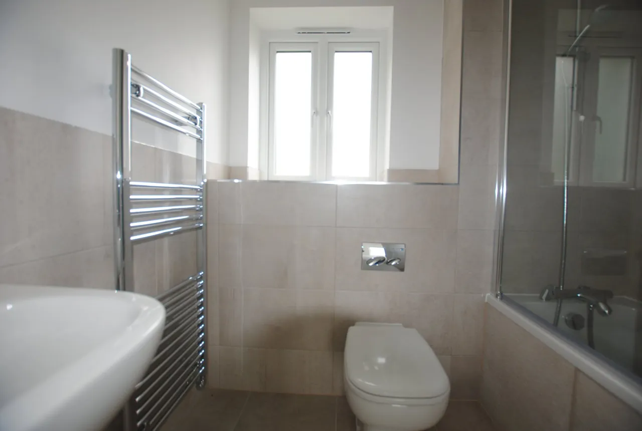 Safety Bay Close, Rochester, Kent, ME1 3FA, photo 12