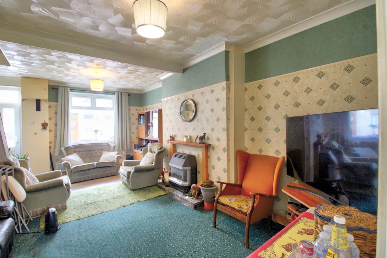 Downing Street, Newport, NP19, photo 6
