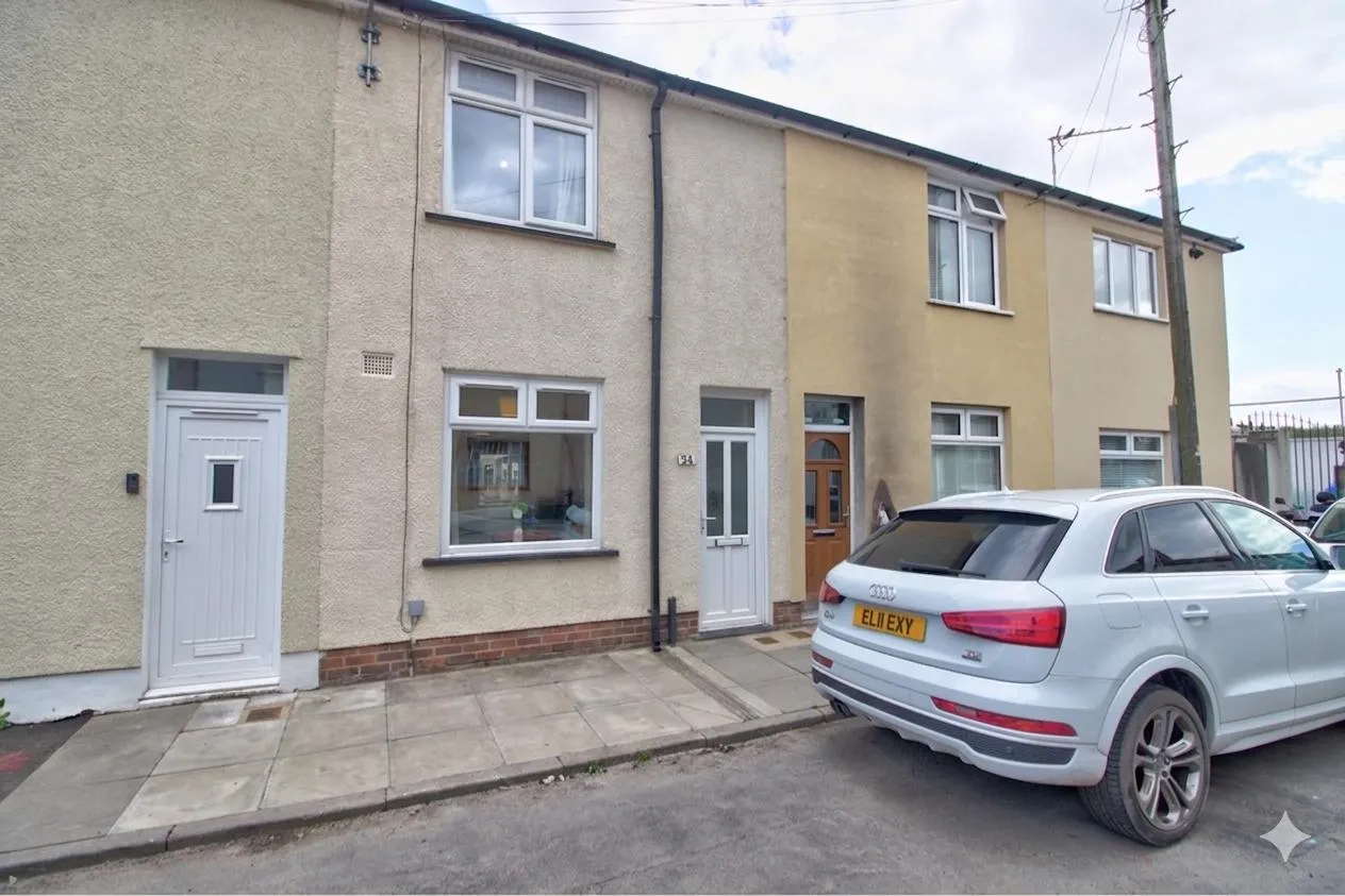 2 bed house for sale, Downing Street, Newport, NP19