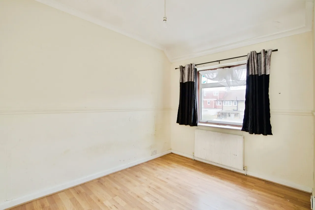 Hedgemans Road, Dagenham, Essex, RM9, photo 5