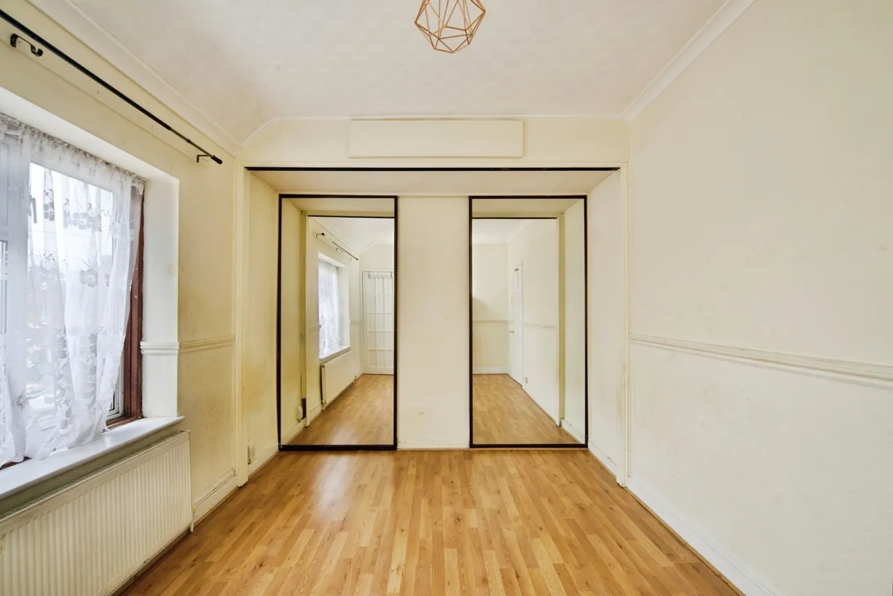 Hedgemans Road, Dagenham, Essex, RM9, photo 8