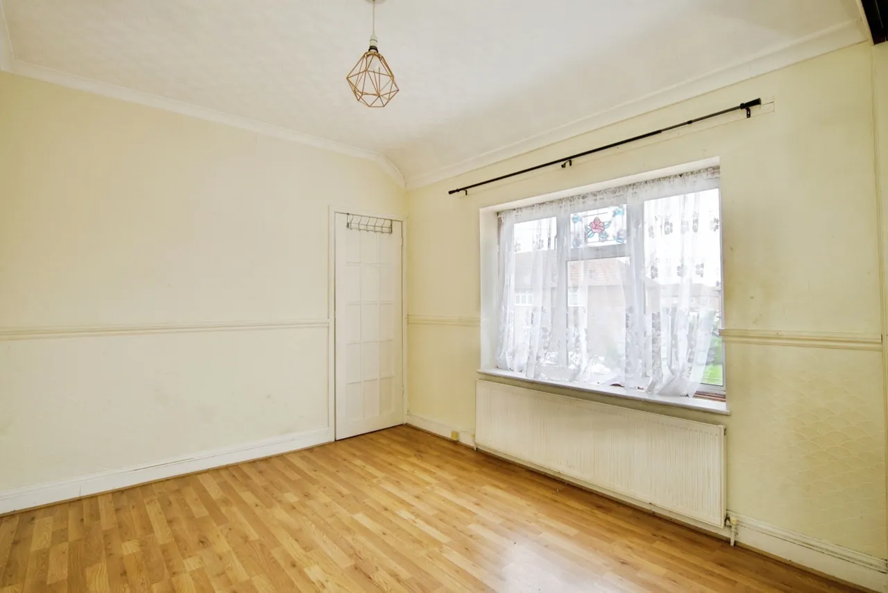 Hedgemans Road, Dagenham, Essex, RM9, photo 4