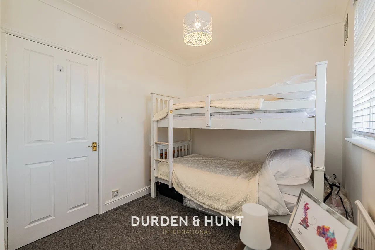 Thorntons Farm Avenue, Romford, RM7, photo 17