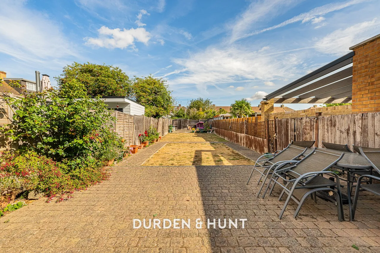 Thorntons Farm Avenue, Romford, RM7, photo 20