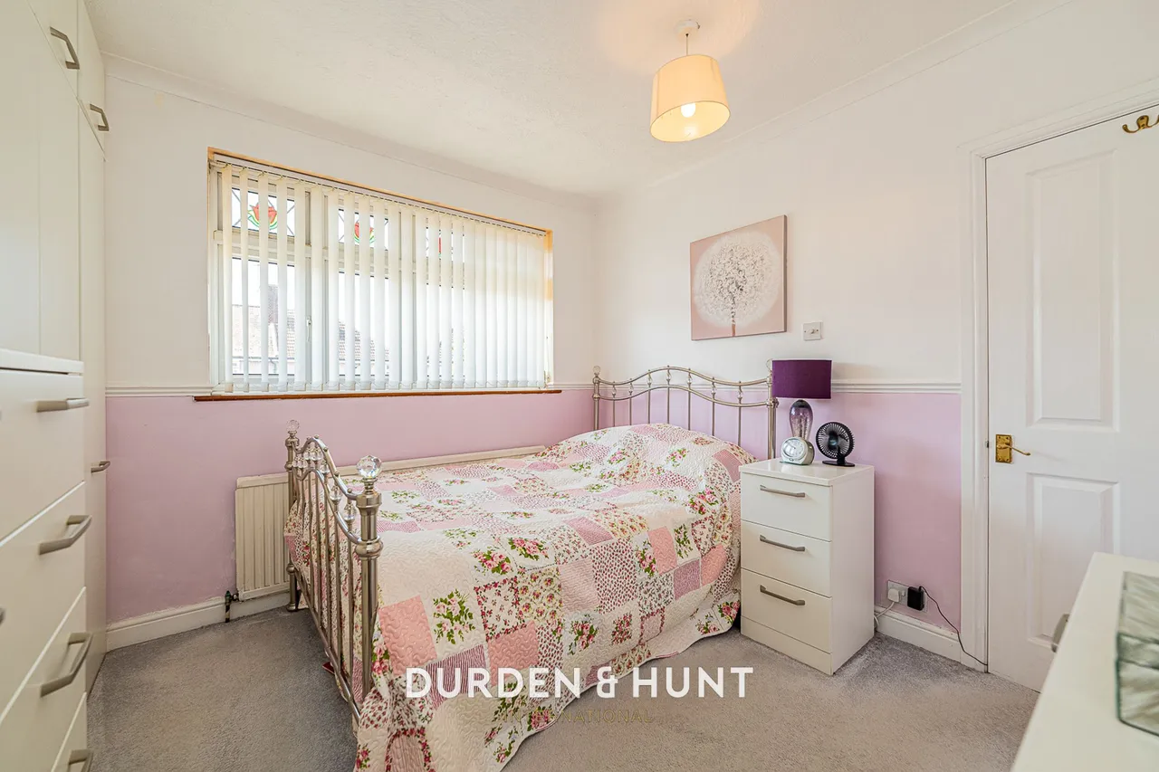 Thorntons Farm Avenue, Romford, RM7, photo 12