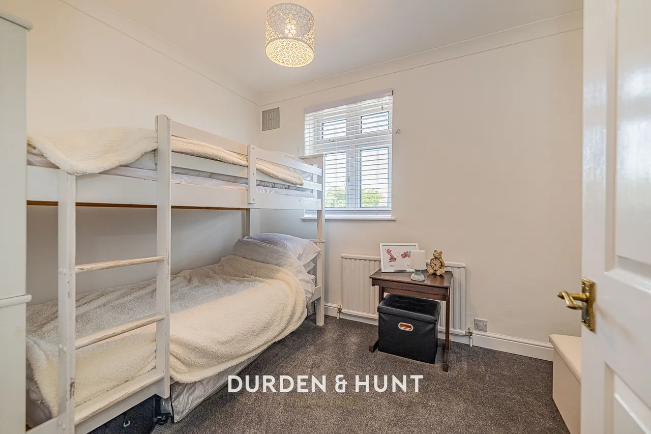 Thorntons Farm Avenue, Romford, RM7, photo 16