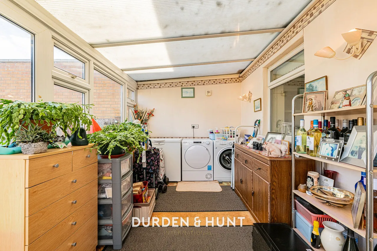 Thorntons Farm Avenue, Romford, RM7, photo 9