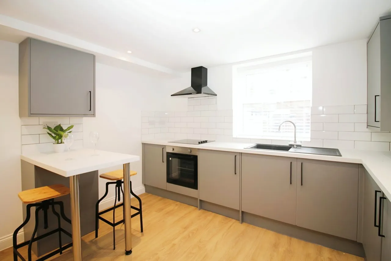 1 bed flat to rent, Back Carberry Road, Hyde Park, LS6