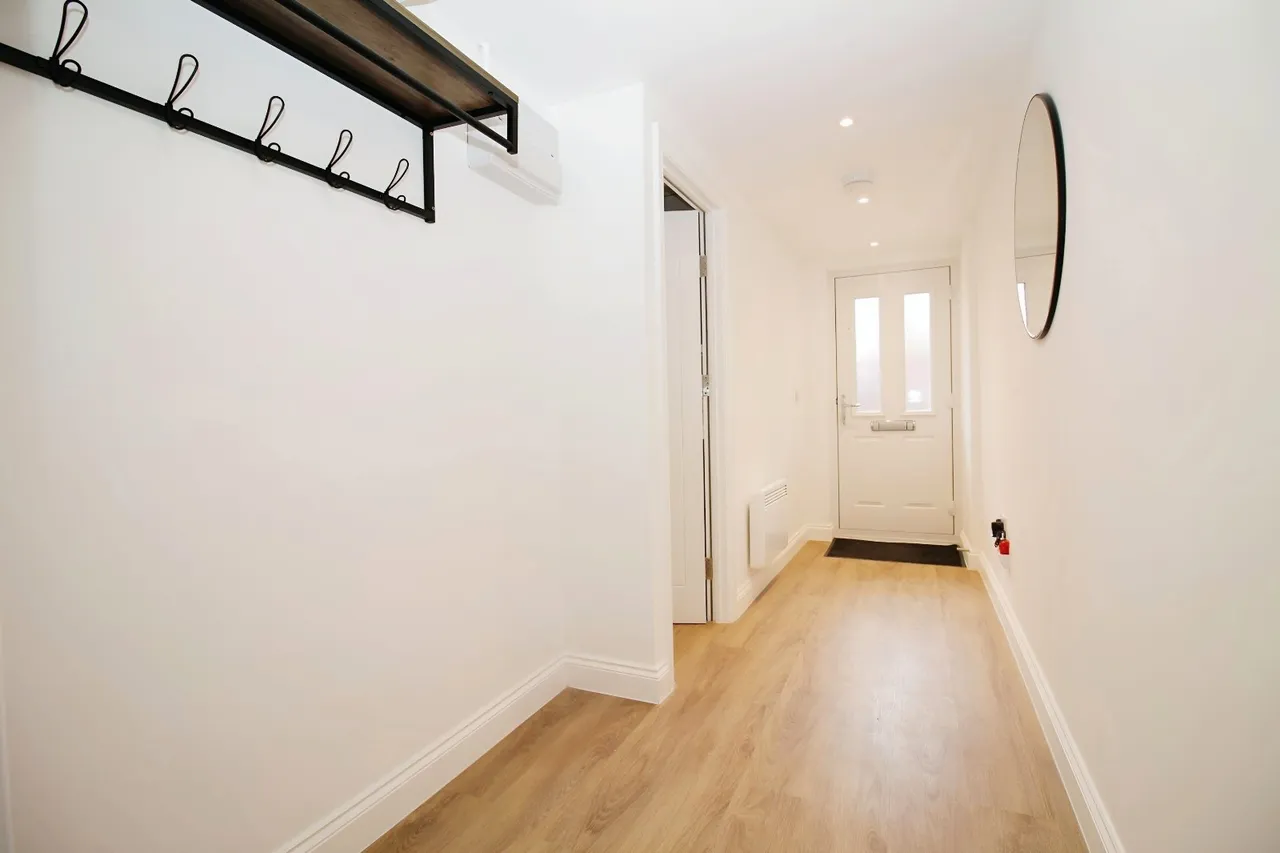 Back Carberry Road, Hyde Park, LS6, photo 7