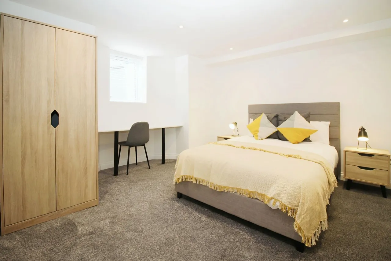 Back Carberry Road, Hyde Park, LS6, photo 5