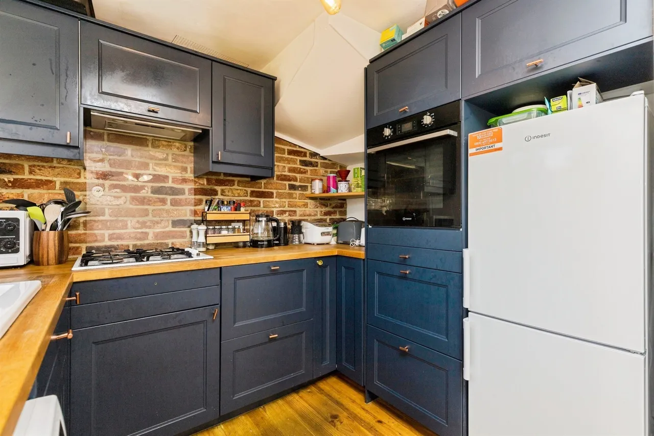 Woodleigh Road, Burgess Hill, photo 5