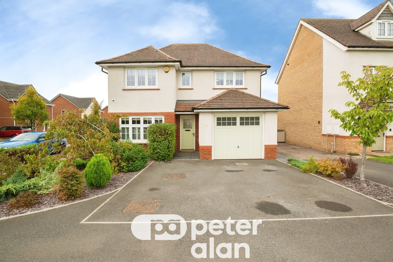 4 bed house for sale, Monmouth Castle Drive, Newport, NP20