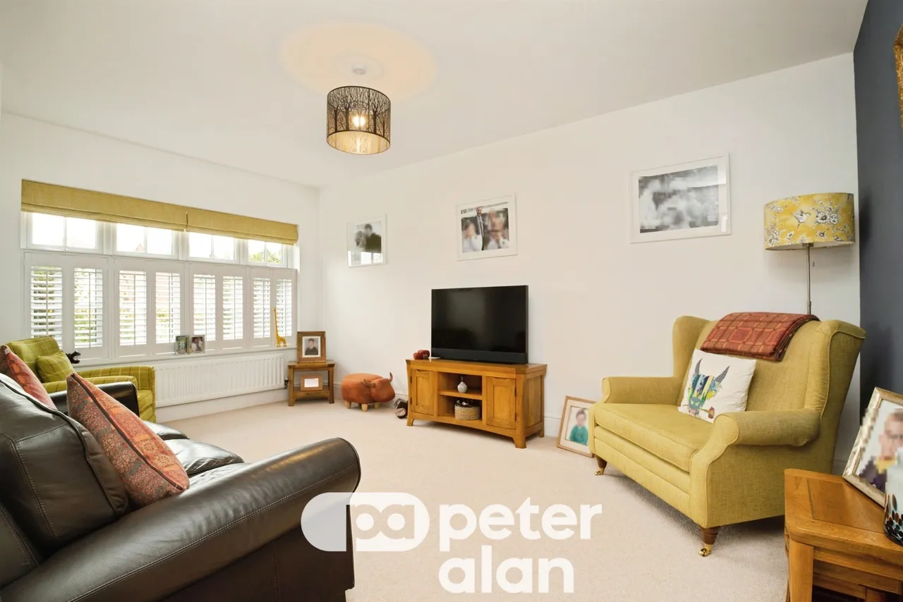 Monmouth Castle Drive, Newport, NP20, photo 3