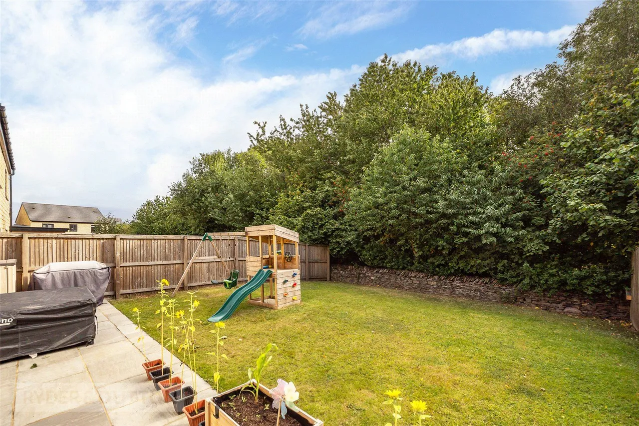 Smithy Close, Lindley, HD3, photo 21